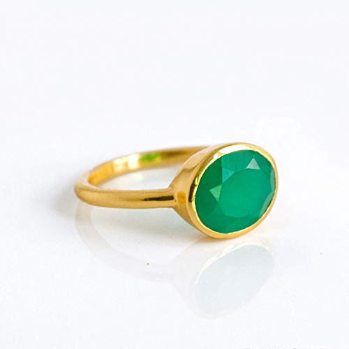 Oval Emerald Green Onyx Ring Bezel Set in Sterling Silver or Vermeil Gold  May Birthstone Ring
