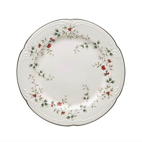 Pfaltzgraff Winterberry Dinner Plate Pfaltzgraff Winterberry Dinner Plate