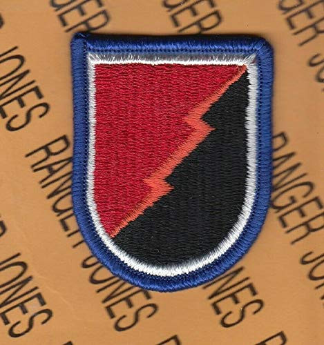 Special Troops Bn STB 4th Brigade 25th Infantry Airborne Beret Flash Patch m e