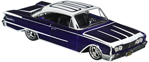 Maisto 1:24 W/B Outlaws - 1960 Ford STARLINER