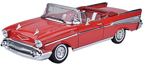 Motormax 1:18 Die-Cast 1957 Chevy Bel Air (colors may vary)