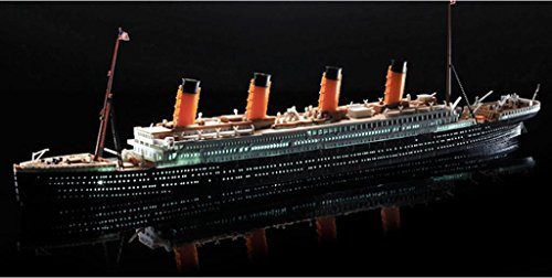 Academy 14220 1/700 R.M.S Titanic Led Set