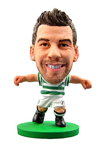 Soccer Starz - Celtic Charlie Mulgrew - Home Kit   Figures