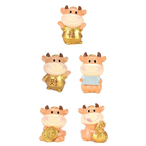 Cabilock 5Pcs Mini Animals Cows Figurines Miniature Farm Animal Toy Cake Topper Christmas Dollhouse Figurines Fairy Garden Bonsai Micro Landscape Cake Decoration