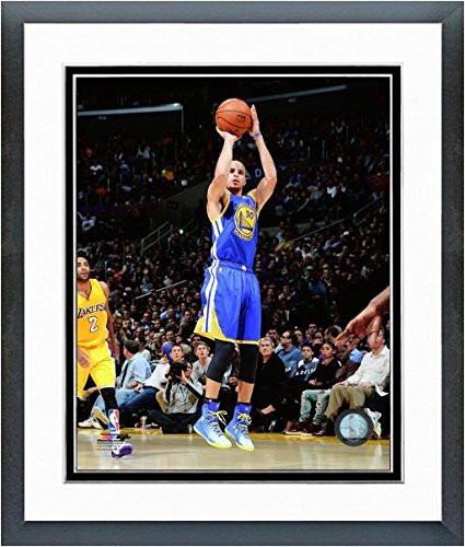 Stephen Curry Golden State Warriors 2014-2015 NBA Action Photo (Size: 12.5" x 15.5") Framed