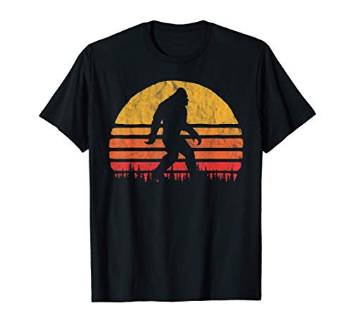 Retro Bigfoot Silhouette Sun Believe  Original 80 s Graphic T-Shirt