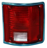 TYC 11-1282-69 Chevrolet/GMC Passenger Side Replacement Tail Light Assembly