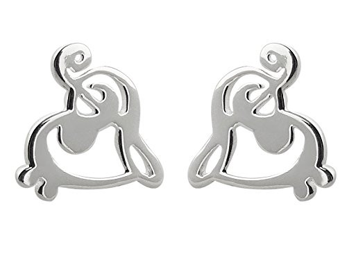 FashionJunkie4Life Sterling Silver Treble and Bass Clef Heart Post Stud Earrings Music Singer Musician Gift FashionJunkie4Life Sterling Silver Treble and Bass Clef Heart Post Stud Earrings Music Singer Musician Gift