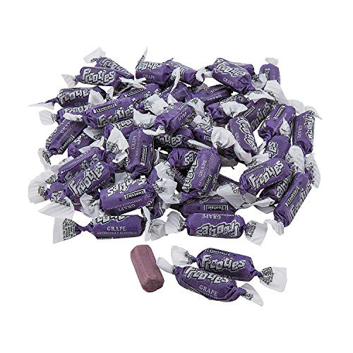 Fun Express - Grape Mini Tootsie Roll Frooties for Wedding - Edibles - Soft  and  Chewy Candy - Taffy  and  Marshmallow - Wedding - 360 Pieces