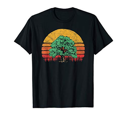 Retro Sun Minimalist Oak Tree Design - Graphic T-Shirt