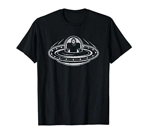 Bigfoot T Shirt  I Believe Bigfoot Shirt  Mens Sasquatch UFO T-Shirt