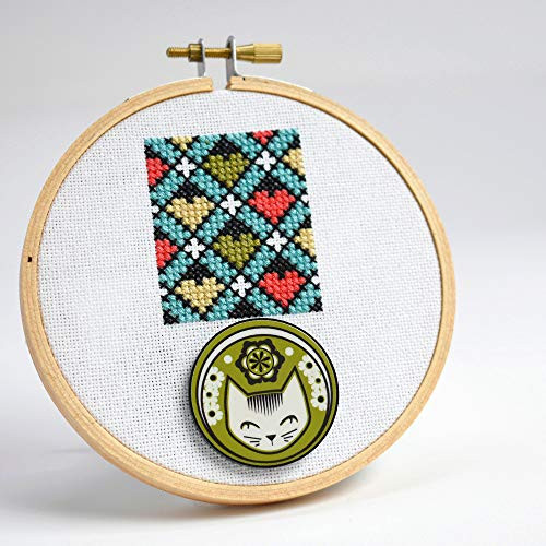 Needle Minder for Embroidery and Cross Stitch CAT design in GREEN