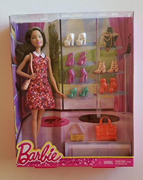 Brunette Fashionista Barbie Doll with 7 pairs of shoes & 3 fashion bags