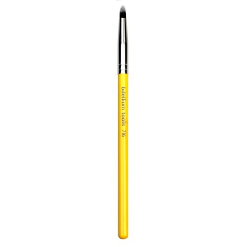 Bdellium Tools Professional Makeup Brush Studio Line - Smoky Eyeliner 716