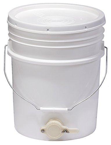 Little Giant Farm & Ag BKT5 Plastic Bucket, 5 gallon