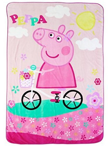 ENTERTAINMENT ONE UK Peppa Pig Blanket, Super Soft Peppa Pig Plush Blanket, 62 x 90, Peppa Pig Bike Ride Theme