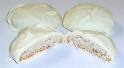 Scotts Cakes White Chocolate Covered Almond Macaroons in a 1 Pound Plastic Deli Container