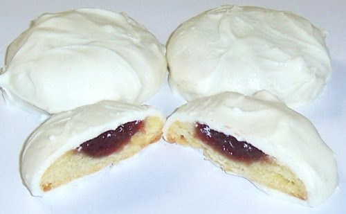 Scotts Cakes White Chocolate Covered Strawberry Butter Cookies in a 1 Pound Plastic Deli Container