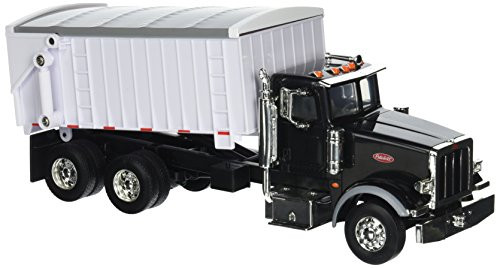 Big Farm 1:32 Peterbilt Model 367 Straight Truck with Grain Box