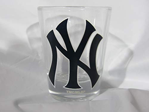 The Memory Company, LLC New York Yankees 2oz. Collect Shot Glass