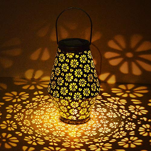 HANGRUI Solar Lanterns Outdoor, Hanging Solar Lights Waterproof Backyard Garden Decor Retro Metal LED Table Solar Lantern Light with Handle for Patio Yard, Pathway, Fence, Walkway, Decorative Lamp