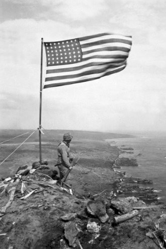 New 4x6 Photo: U.S. Flag on Mount Suribachi, Iwo Jima