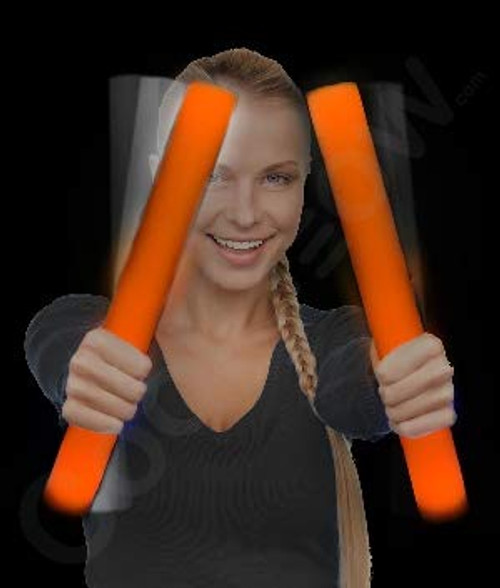 Fun Central 12 Pack - LED Supreme Foam Stick Baton Bulk - Light Up Batons for Wedding, Concert and Halloween Party - Orange Fun Central 12 Pack - LED Supreme Foam Stick Baton Bulk - Light Up Batons for Wedding, Concert and Halloween Party - Orange