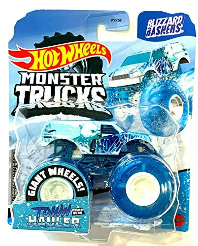 DieCast Hotwheels Monster Trucks 2020 Blizzard Bashers  Town Hauler  Polar Bear 1 64 Scale