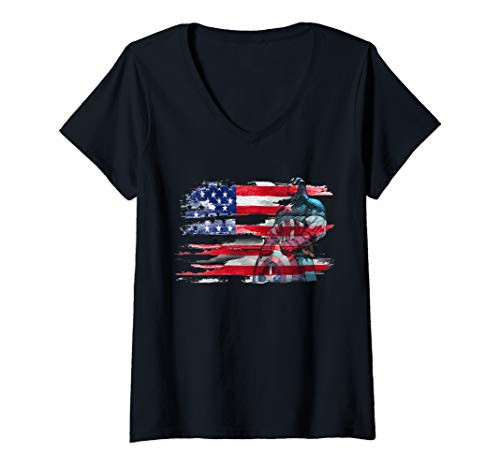 Womens Marvel Captain America Proud Pose Paint Smear Flag Portrait V-Neck T-Shirt
