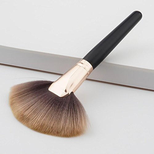 yotijar Fan Makeup Cosmetic Face Powder Blending Highlighter Cream Brush