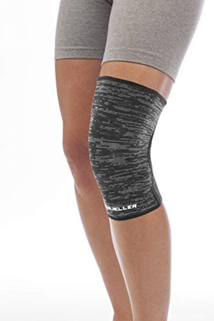 MUELLER Mueller Hybrid Wraparound Knee Support OSFM- Black MUELLER Mueller Hybrid Wraparound Knee Support OSFM- Black