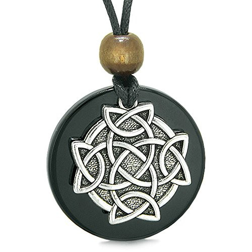 Celtic Shield Knot Protection and Magic Powers Amulet Black Agate Medallion Pendant Necklace