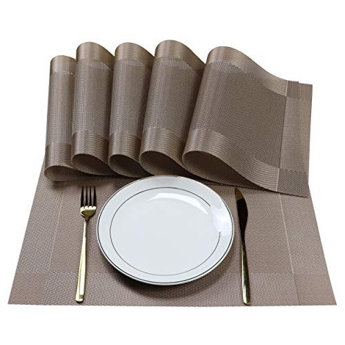 Chonty Placemats Heat Insulation Non Slip PVC Placemats Woven Vinyl Kitchen Table Mats Washing Easy to Clean Table Placemats for Dining Table Set of 6 Khaki