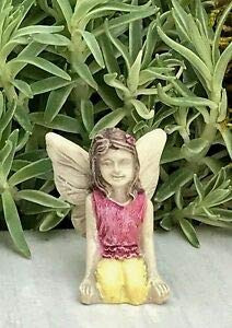 cdc Miniature Dollhouse Accessories ~ Micro Girl Itty Bitty Belle