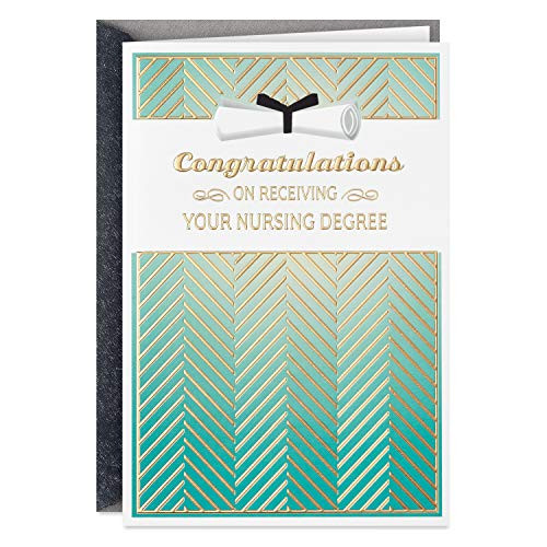 Hallmark Graduation Card -A Day to Celebrate- -379GGJ3022-