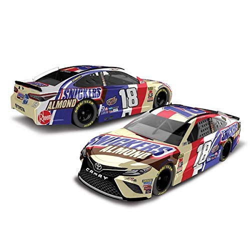 Lionel Racing Kyle Busch 2018 Snickers Almond NASCAR Diecast 1:64 Scale
