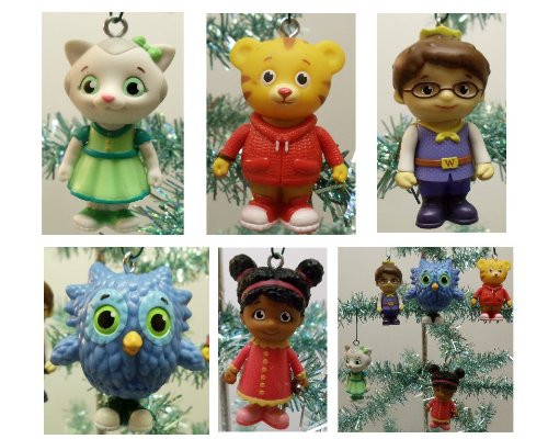 Daniel Tiger's Neighborhood 5 Piece Holiday Christmas Tree Ornament Set Featuring O The Owl, Prince Wednesday, Daniel Tiger, Miss Elaina, and Katerina Kittycat - Shatterproof Plastic Design Ranging from 2" to 2.5" Tall