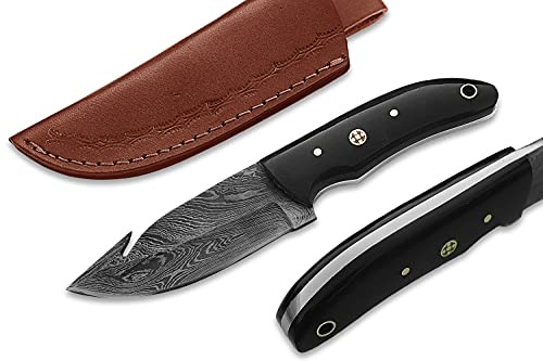 Handmade Damascus steel Skinning Hunting knife Fixed Blade Small Skinner Knife With Leather Sheath Best Edc Outdoor hiking Camping Gut Hook knife/ Buffalo Horn Handle