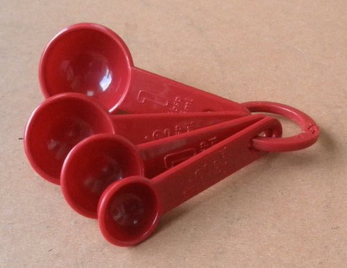 4-piece Plastic Measuring Spoon Set - Red