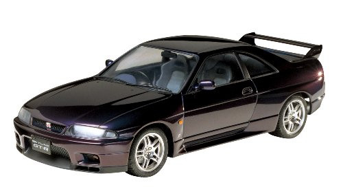 Tamiya Nissan Skyline GT-R R33 V-Spec- 1/24 Scale Model Kit 24145 Tamiya Nissan Skyline GT-R R33 V-Spec- 1/24 Scale Model Kit 24145