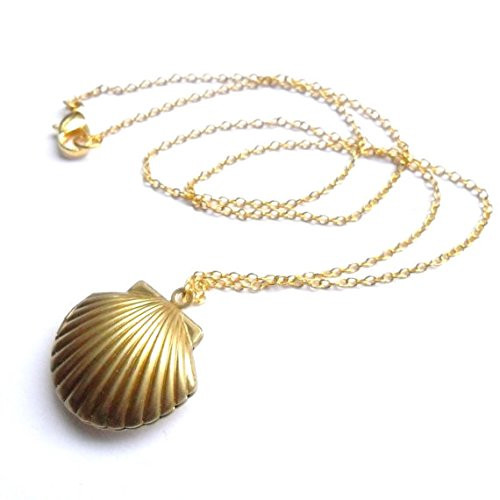 WEILYDF Sea Shell Locket, Mermaid Valentine Necklace, Beach Locket, Gold Tone Brass, Little Shell Locket, Nautical Jewelry WEILYDF Sea Shell Locket, Mermaid Valentine Necklace, Beach Locket, Gold Tone Brass, Little Shell Locket, Nautical Jewelry