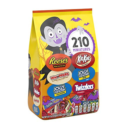 Hershey's Chocolate Halloween Candy Assortment, 210Count -REESE'S, KIT KAT, TWIZZLERS, JOLLY RANCHER, WHOPPERS-, 60.8 oz