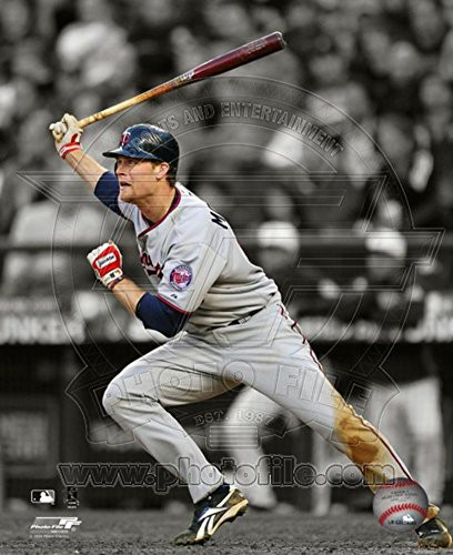 Justin Morneau 2010 Spotlight Action Photo 8 x 10in