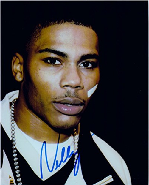 Nelly 8 X 10 Photo Display Autograph on Glossy Photo Paper Nelly 8 X 10 Photo Display Autograph on Glossy Photo Paper