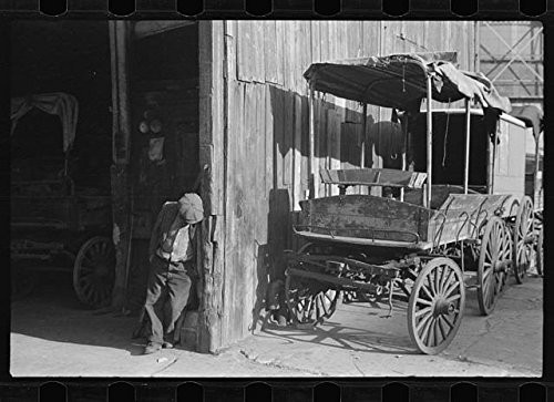 HistoricalFindings Photo: Old Livery Stable,East Side,New York City,NYC,Farm Security Administration,FSA,1