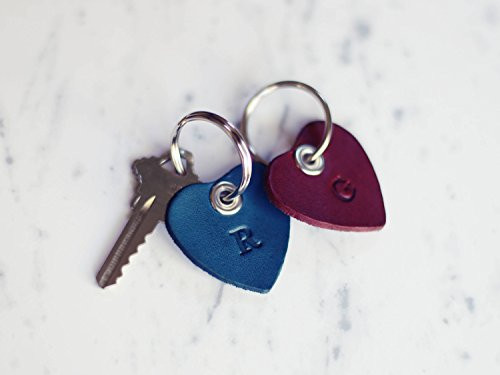 Custom Leather Heart Keychain, Initials Key Chain, Wedding Party Favor, Personalized leather tag, Leather Keyring