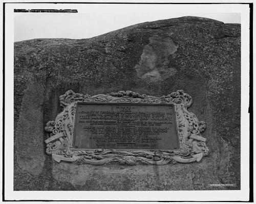 HistoricalFindings Photo: Tablet Rock-Pilgrims-Historical Markers-Signs-Gloucester-Massachusetts-MA-1907 HistoricalFindings Photo: Tablet Rock-Pilgrims-Historical Markers-Signs-Gloucester-Massachusetts-MA-1907