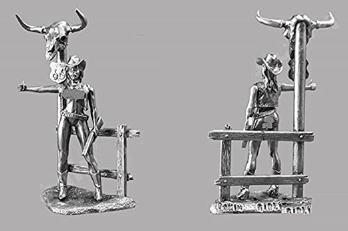 Tin figures Girl. Material- Tin Alloy. 1-32 Scale Model. 54 mm Girl-14