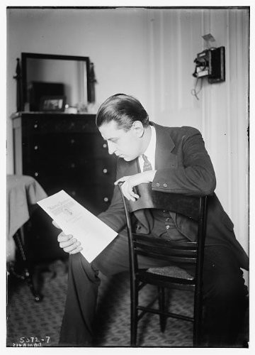 HistoricalFindings Photo: Dambois,Reading Materials,Papers,Chairs,Men,Suits,Dress Clothes,Ties,Portraits