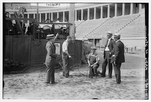 HistoricalFindings Photo: Cockaday,stadiums,Columns,Steps,Stages,Bands,harp,Musical Instruments,Chairs